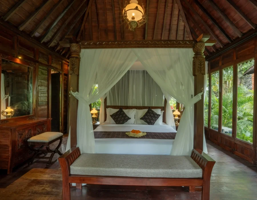 Aksmi Wooden Suite